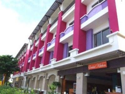 ออร์คิด เรสซิเดนซ์ (Orchid Residence)1