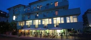 Hotel Letizia0