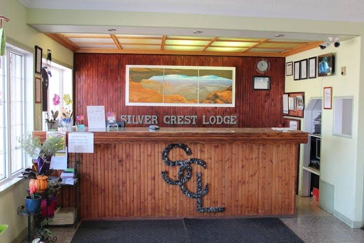 Silver Crest Lodge3