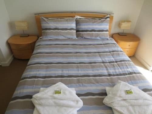 Two-Bedroom Apartment with Marina View - Split Level