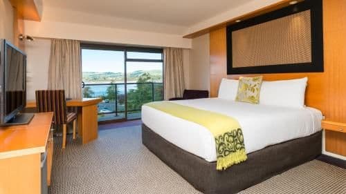 King Room with Club Lounge Access