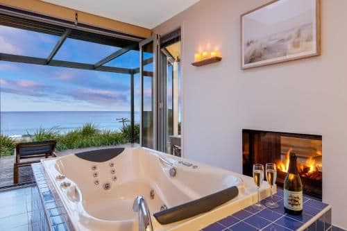 Seafront Villa - Full Ocean Views