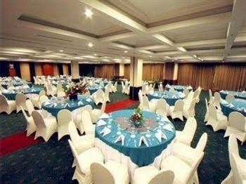 Rattan Inn Hotel1