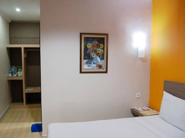 แกรนด์ ซาริ โฮเต็ล (Grand Sari Hotel)1