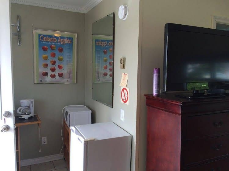 Springmount Motel4