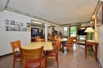 Americas Best Value Inn Decatur4