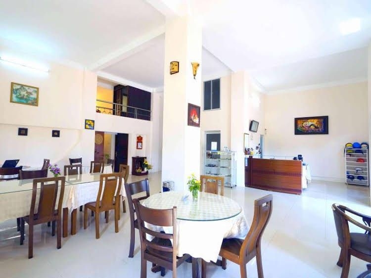 Anh Dao Hotel1