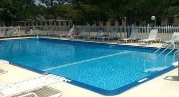 The Tallwood Motel2