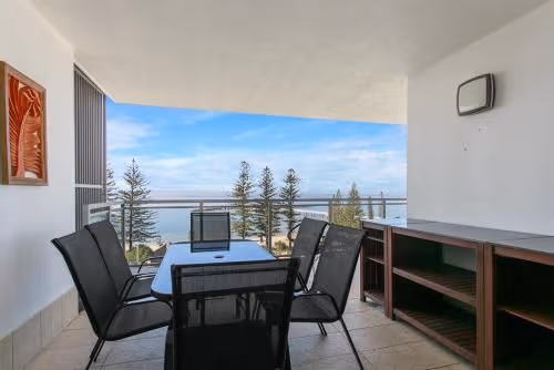 Two-Bedroom Apartment with Balcony Ocean View
