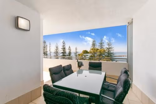 Two-Bedroom Apartment with Balcony Ocean View
