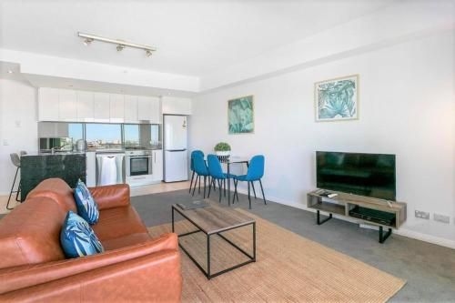 Proximity Waterfront Apartments3