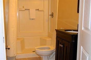 Stay Inn & Suites - Stockbridge2