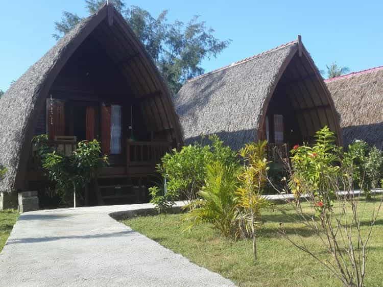 Rose Bungalow Rose Bungalow