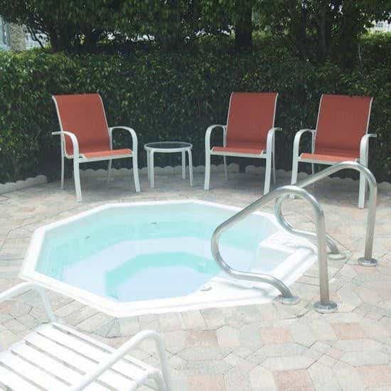 Deerfield Buccaneer Resort Apartments