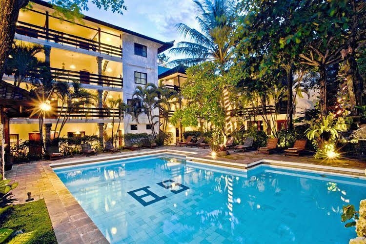 Hotel Sari Bunga1