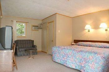 Fran Cove Motel4