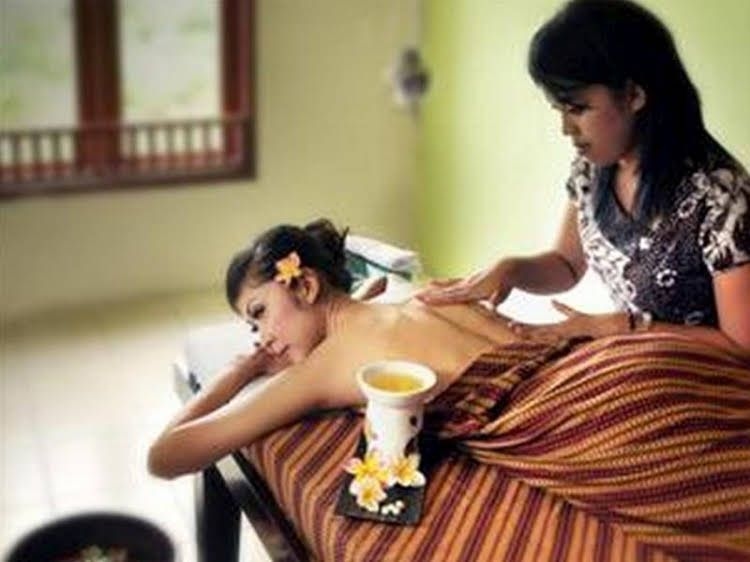 อัล-อิชา ธรรมศาลา (Al-Isha Dharamshala)1