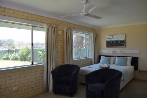 Standard Queen Room