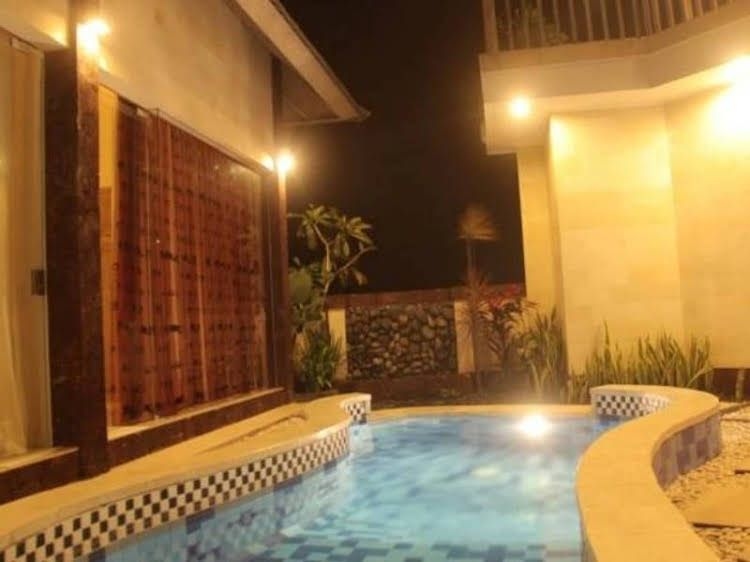 Villa The Umah Putih2