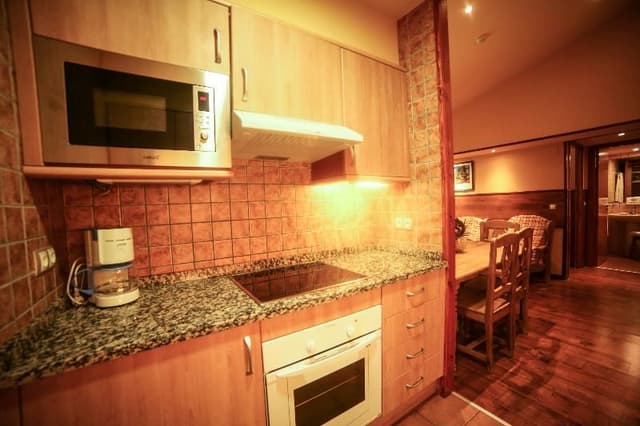 APARTMENT CAPACITY 6