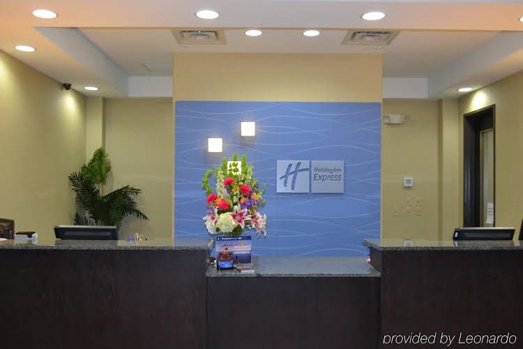 Holiday Inn Express Hotel and Suites Duncan4