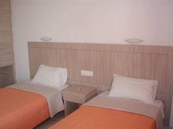 Yiannis Apartments2
