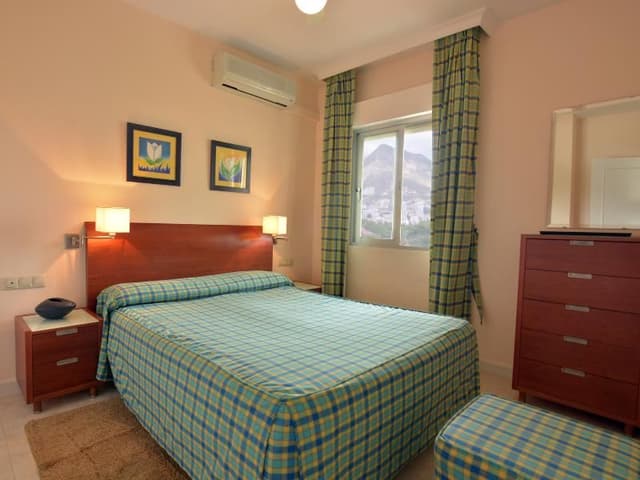 APARTMENT CAPACITY 4 ONE BEDROOM