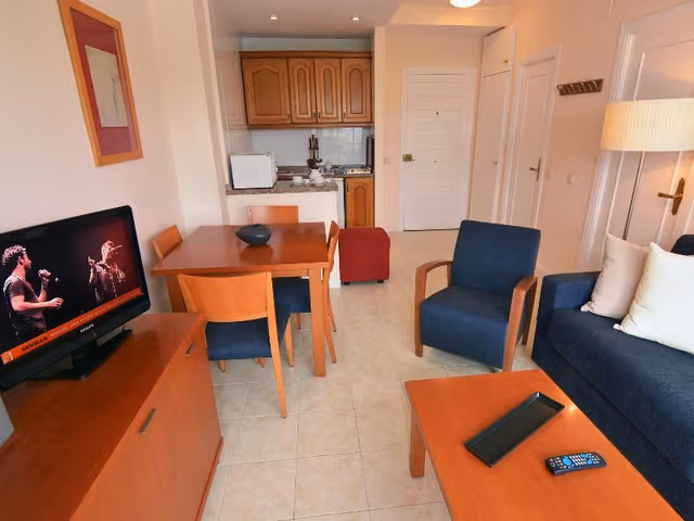 APARTMENT CAPACITY 4 ONE BEDROOM