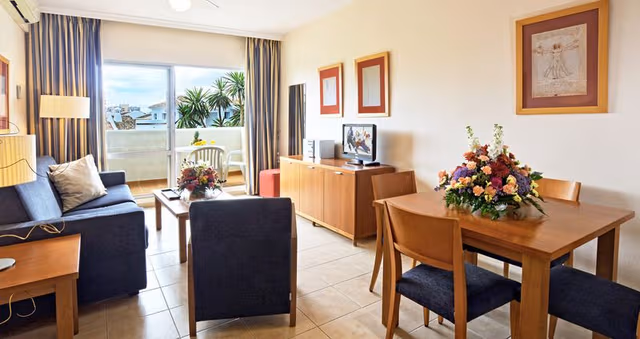 APARTMENT CAPACITY 3 ONE BEDROOM