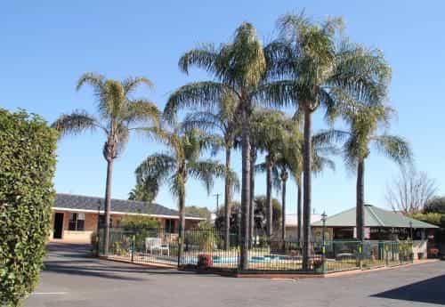 Town and Country Motor Inn
