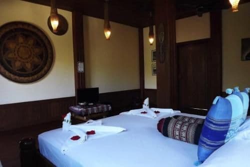 Grand Deluxe Double Room with Air Conditioning