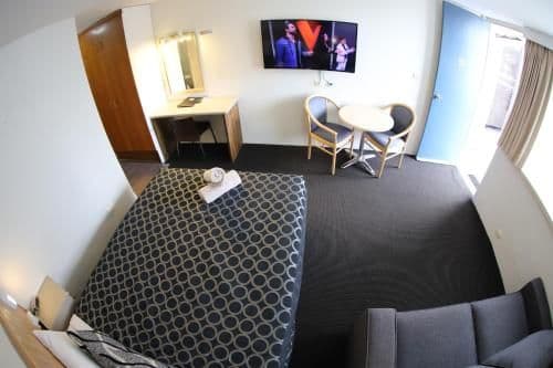 Executive Queen Room
