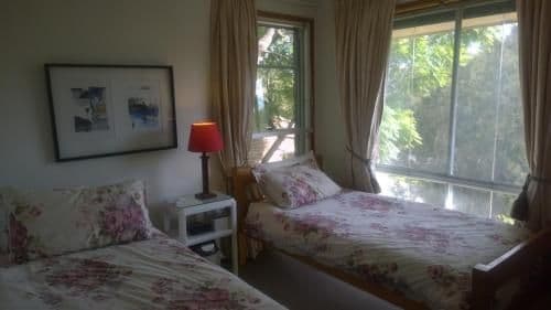 King or Twin Room with Shared Bathroom