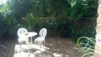 Linley House3