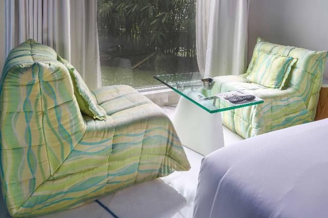 SUITE ONE BEDROOM