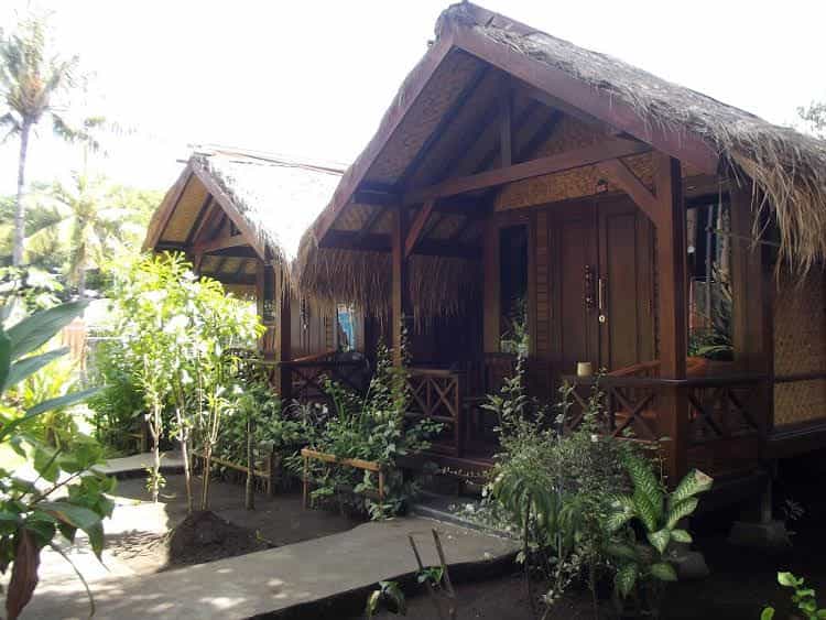 Flush Bungalows Flush Bungalows