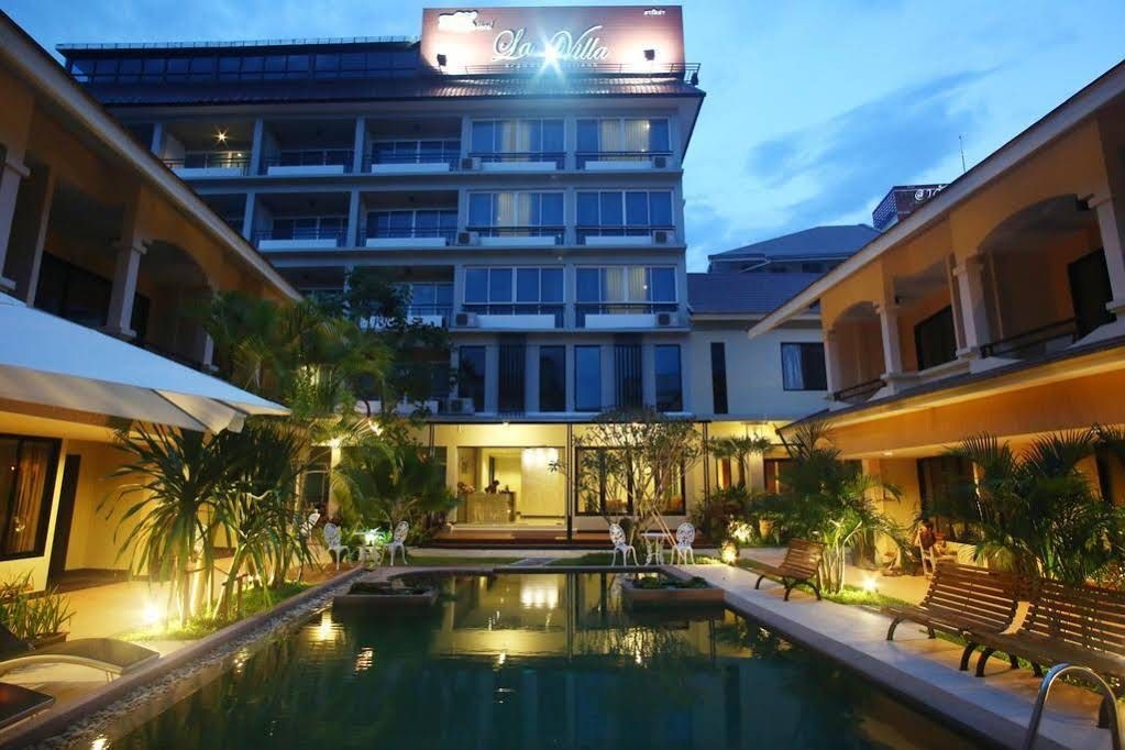 โรงแรมลา วิลลา (Hotel La Villa)1