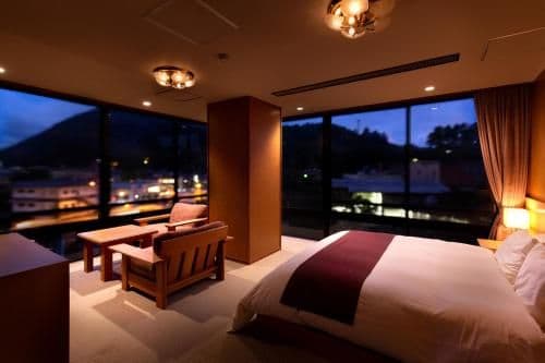 Suite Japanese Western Room with Double Bed and Open-Air Bath