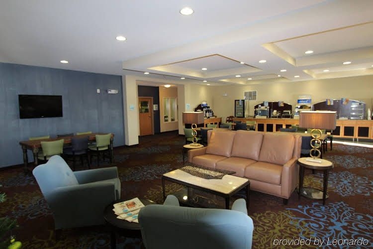Holiday Inn Express - Albert Lea0