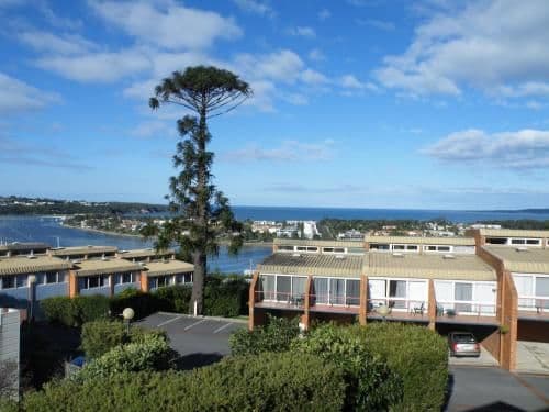 Executive Three-Bedroom Apartment - 24