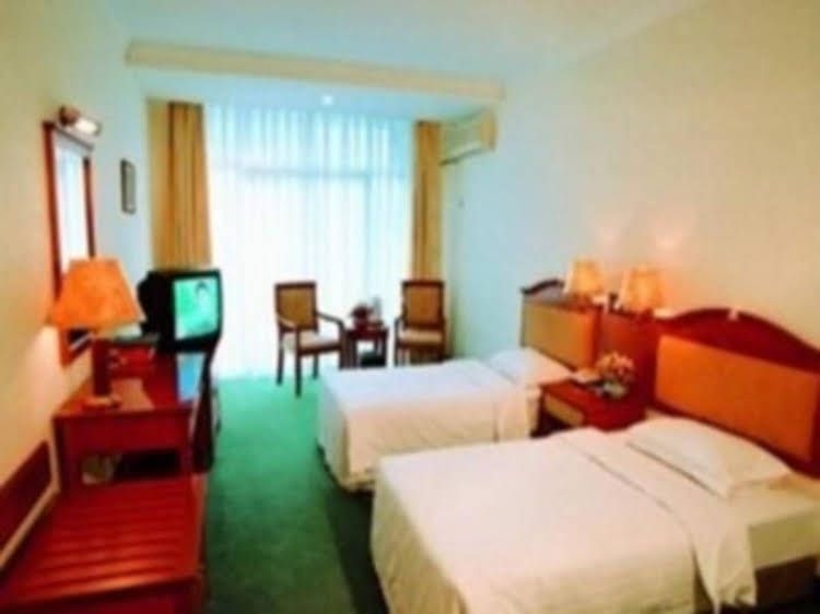 Yanhanshan Hotel1