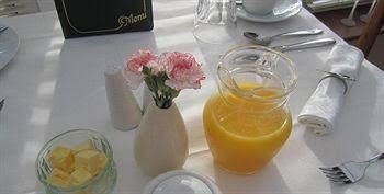 Water's Edge B&B3