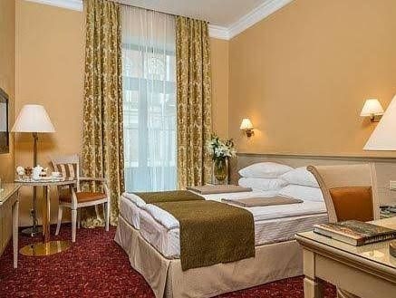 Balzac Hotel1