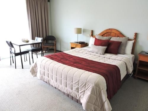 เมลาเลวก้าโมเต็ล (Melaleuca Motel)2