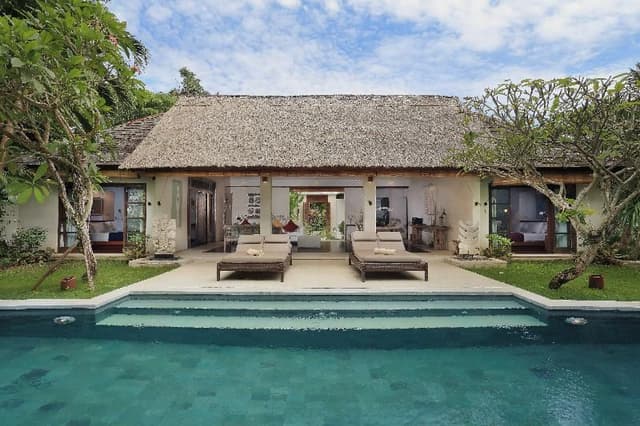 VILLA DELUXE THREE BEDROOM