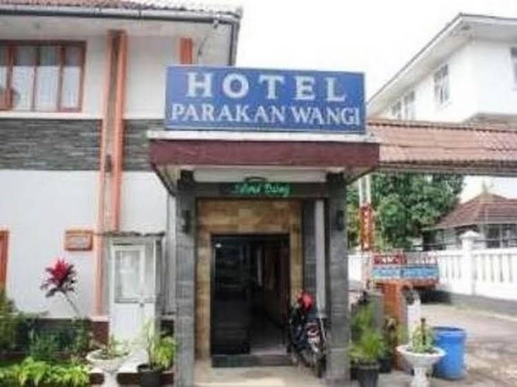 Hotel Parakan Wangi0