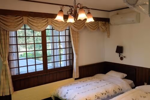 Twin Room with Shared Bathroom