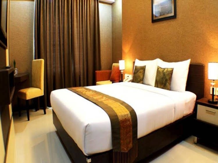 โรงแรมไดมา ปาดัง (Daima Hotel Padang)1
