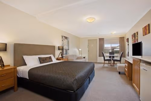 Deluxe King Room