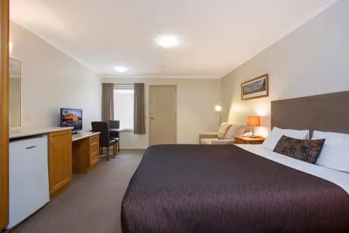 King Room with Spa Bath